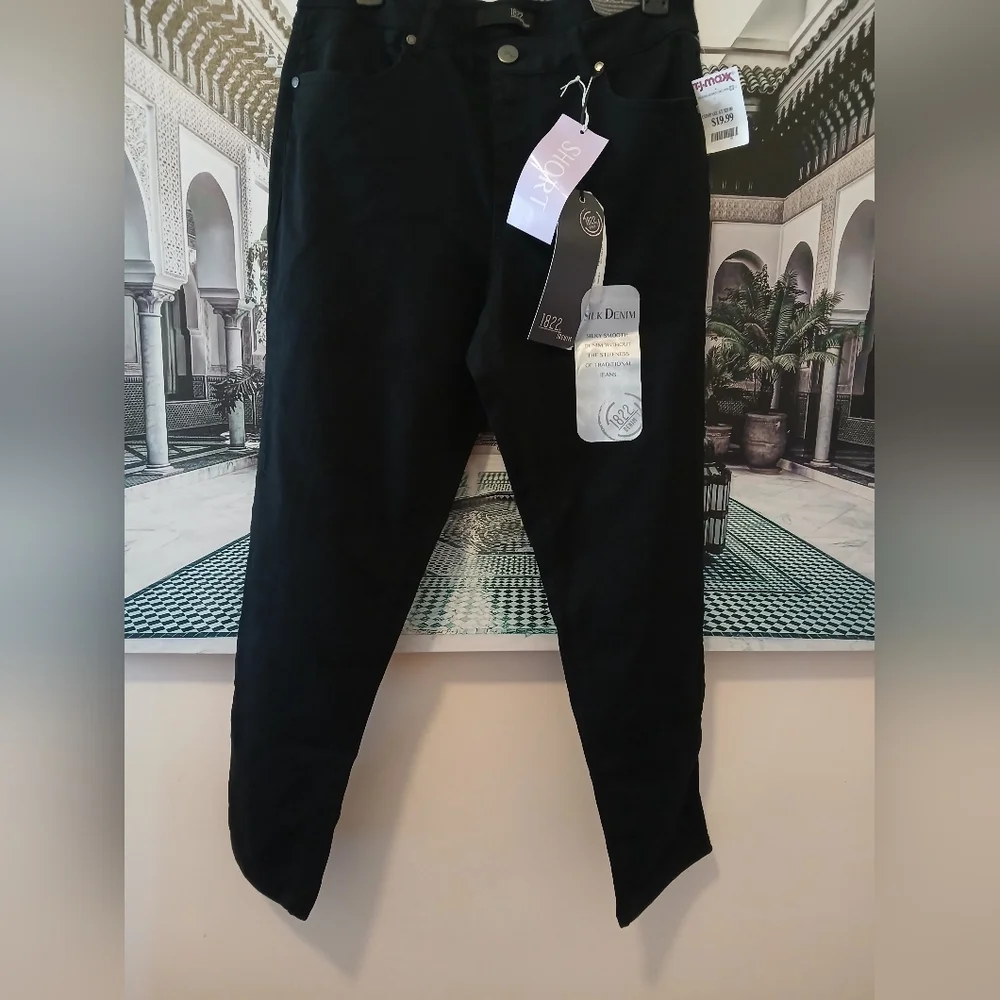 Women's Black Jeans - Picture 3 of 14